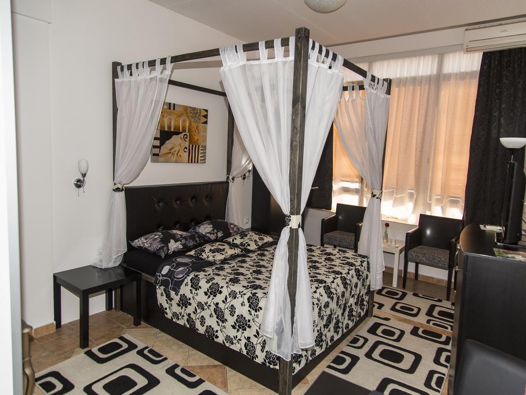 Apart Hotel Kalonis Skopie Habitación foto
